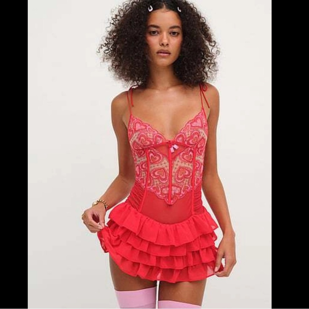 VICTORIA'S SECRET - For Love & Lemons Heartbeat Lace Slip Dress